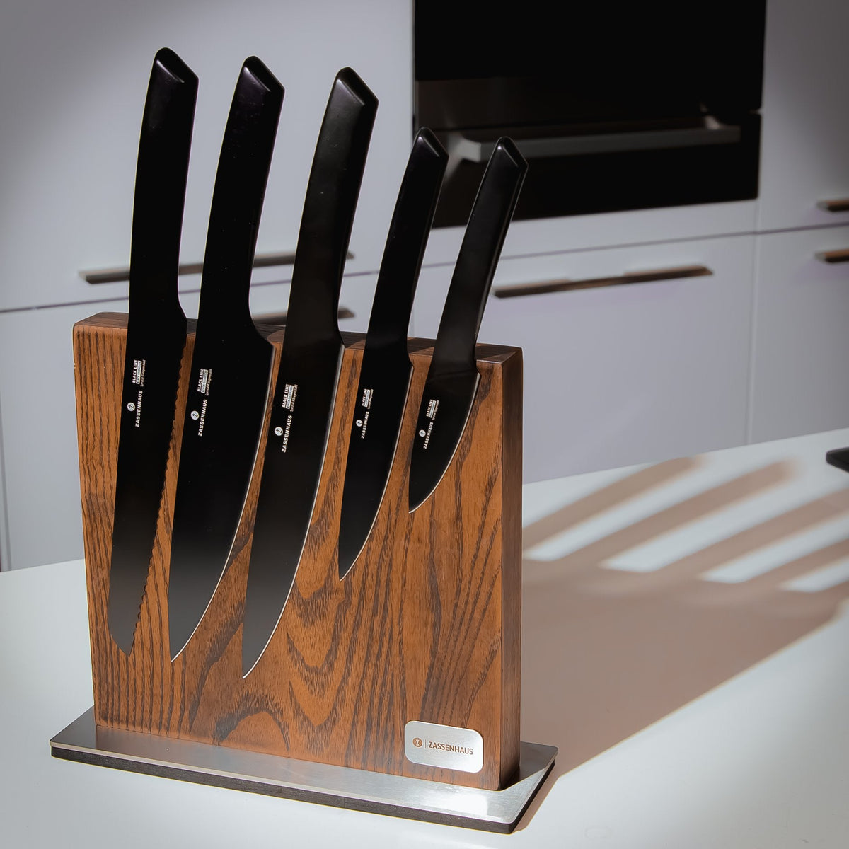 Standing Wooden  Magnetic Knife Block (10 knife capacity)