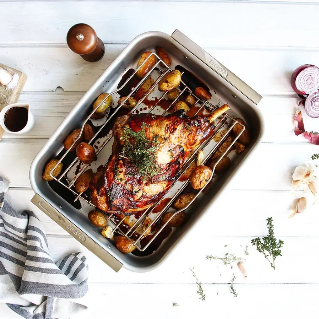 10/18 Stainless Steel Roaster (2 sizes available)